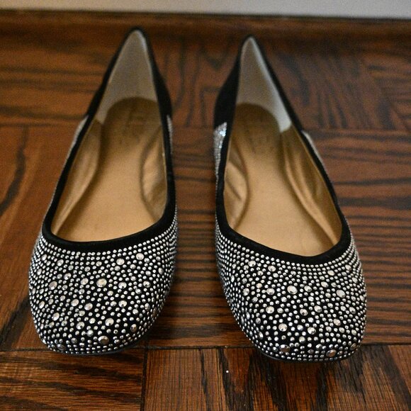 BCBG Rhinestone Flats – Black with Silver Detail – Size 9M - Picture 6 of 7